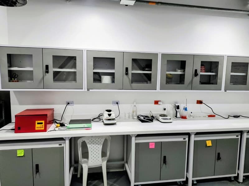 Arsec - Mobiliario para Laboratorios